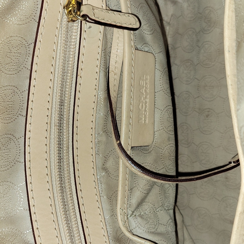 Michael Kors brown,  gold, and neutral lg. purse - Picture 8 of 8